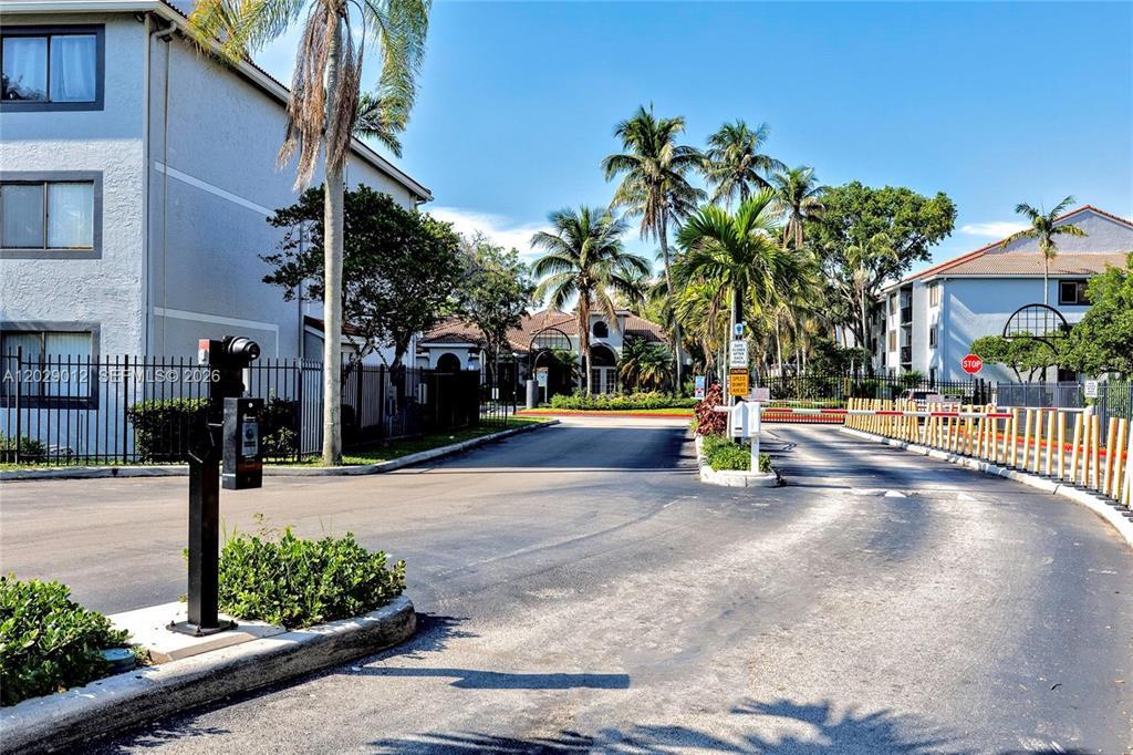VISCONTI CONDO - Residential Lease