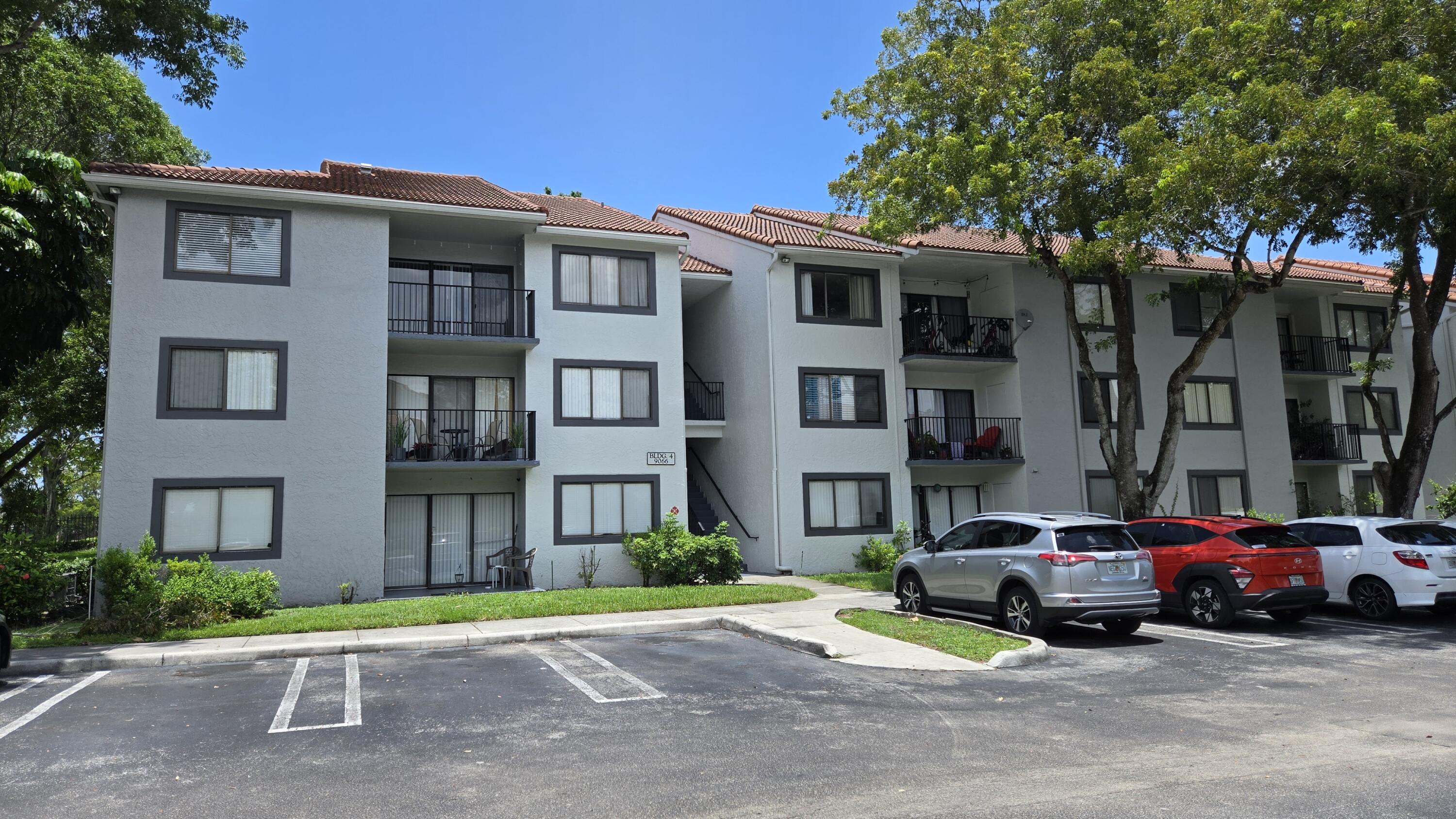 VISCONTI CONDO - Residential Lease