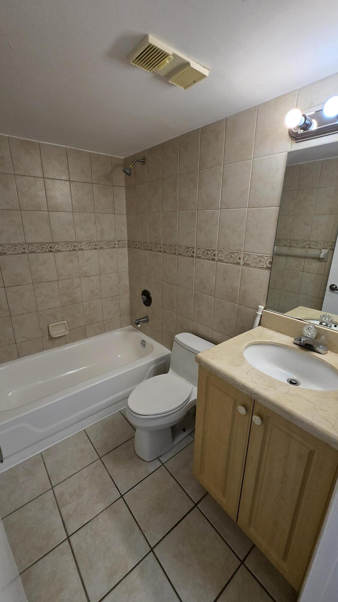 VISCONTI CONDO - Residential Lease