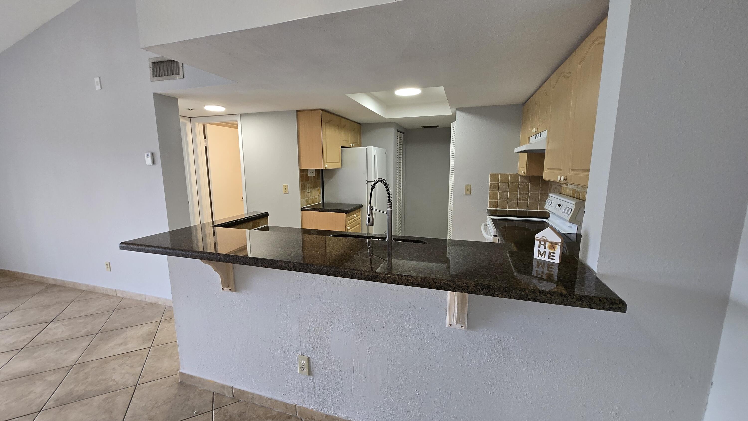 VISCONTI CONDO - Residential Lease