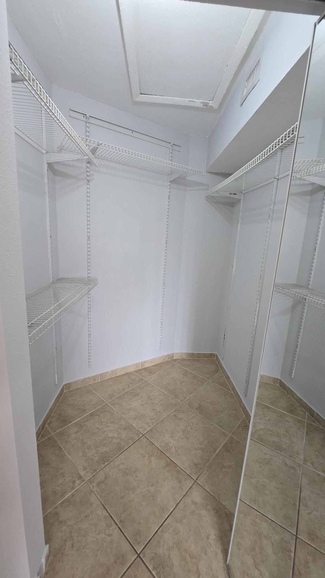 VISCONTI CONDO - Residential Lease