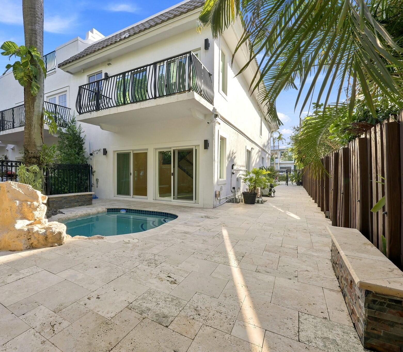 LIVERMORE ESTATES - Residential