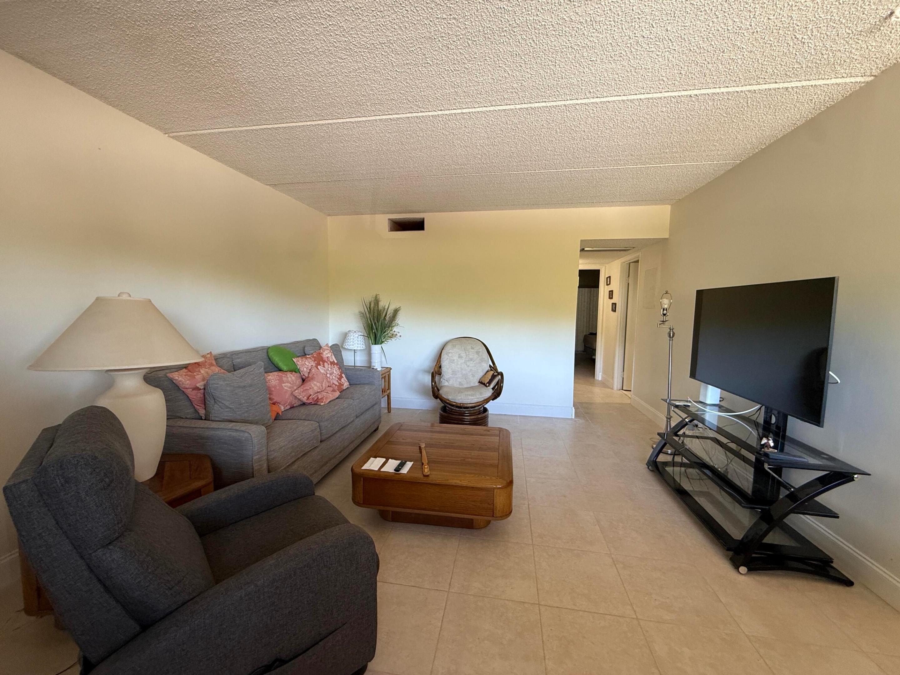 REGAL PALMS MAYFAIR CONDO - Residential