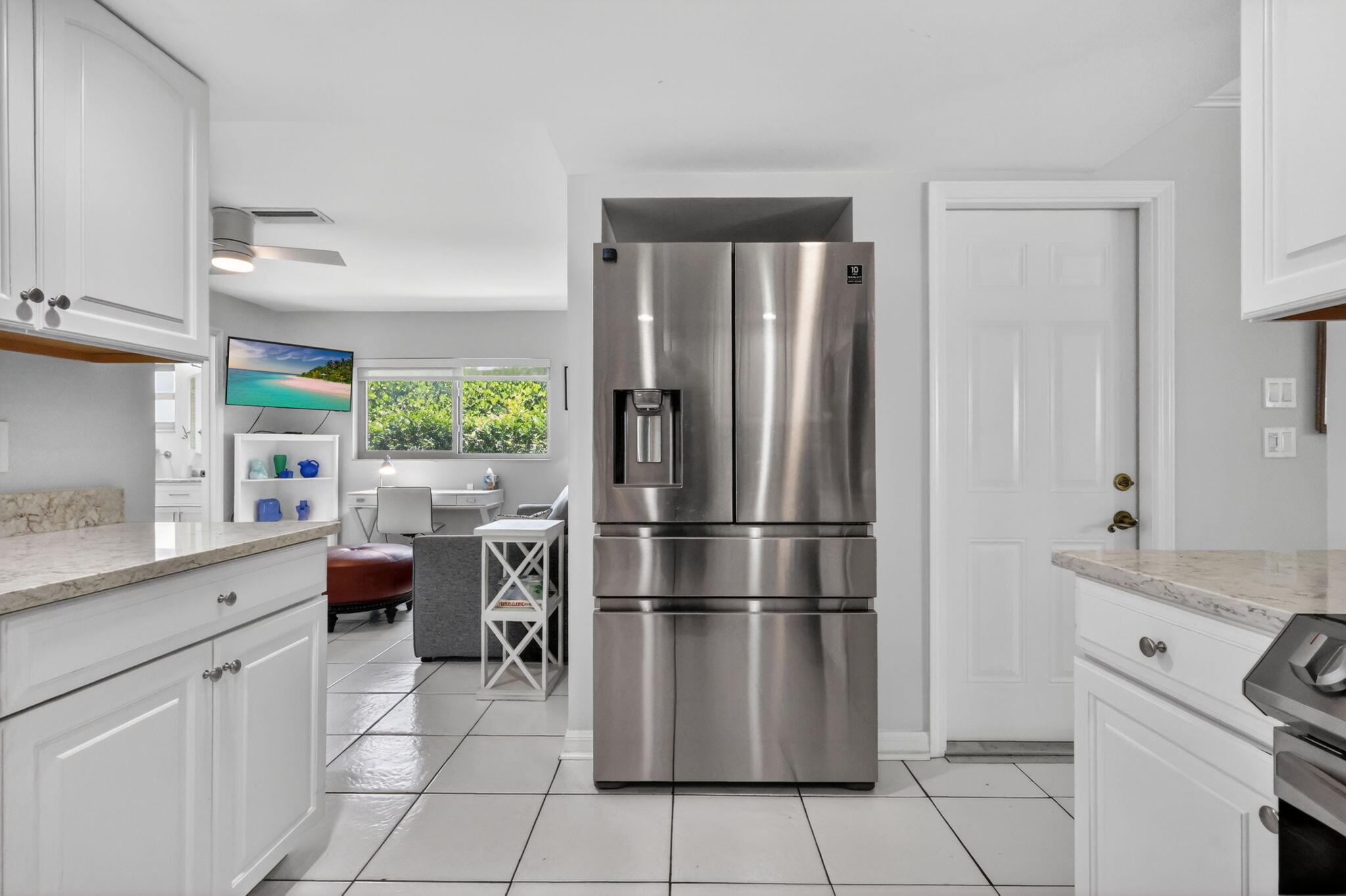 COCO WOOD LAKES SEC 1 - Residential Lease
