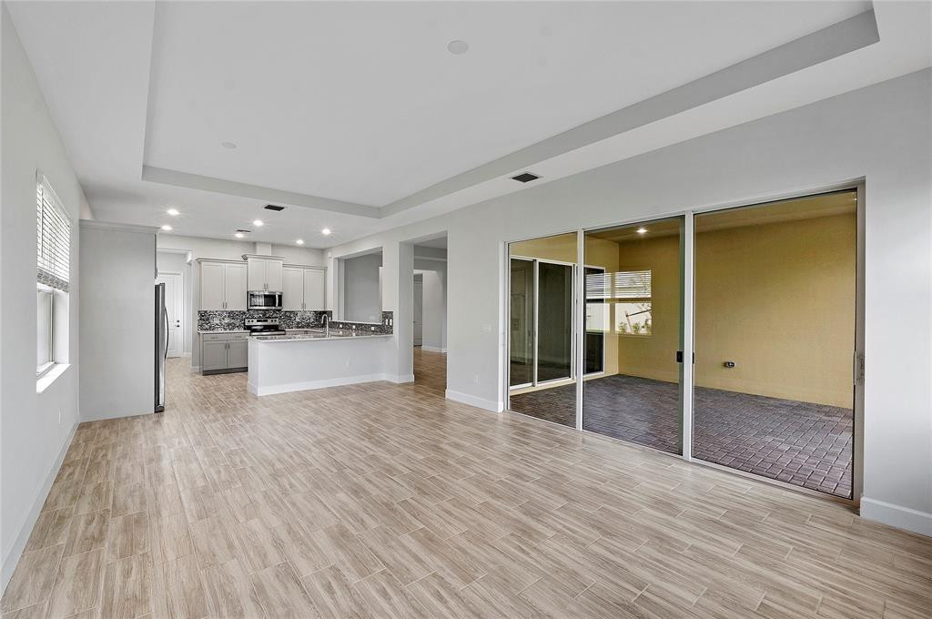 ORCHARDS OF WESTLAKE - Residential Lease