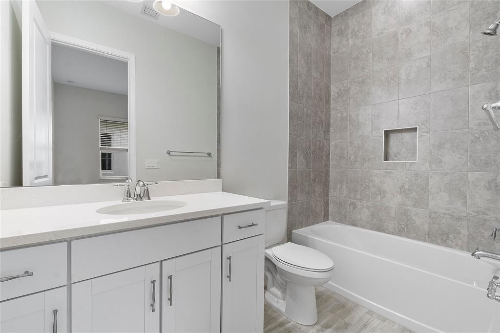 ORCHARDS OF WESTLAKE - Residential Lease