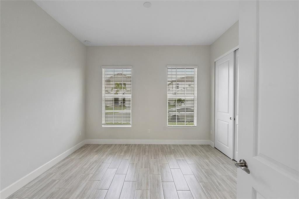 ORCHARDS OF WESTLAKE - Residential Lease