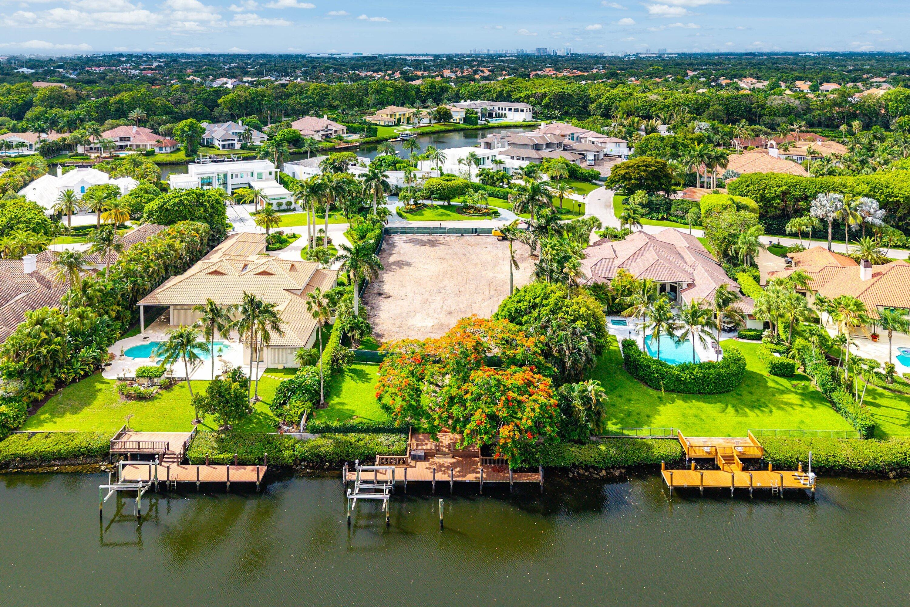 FRENCHMANS CREEK - Residential