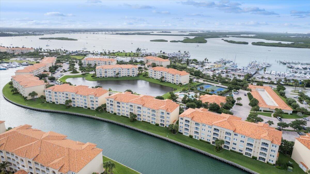 HARBOUR ISLE AT HUTCHINSON ISLAND EAST - Residential Lease