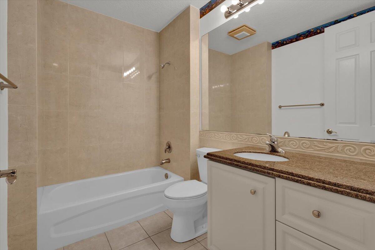 HARBOUR ISLE AT HUTCHINSON ISLAND EAST - Residential Lease