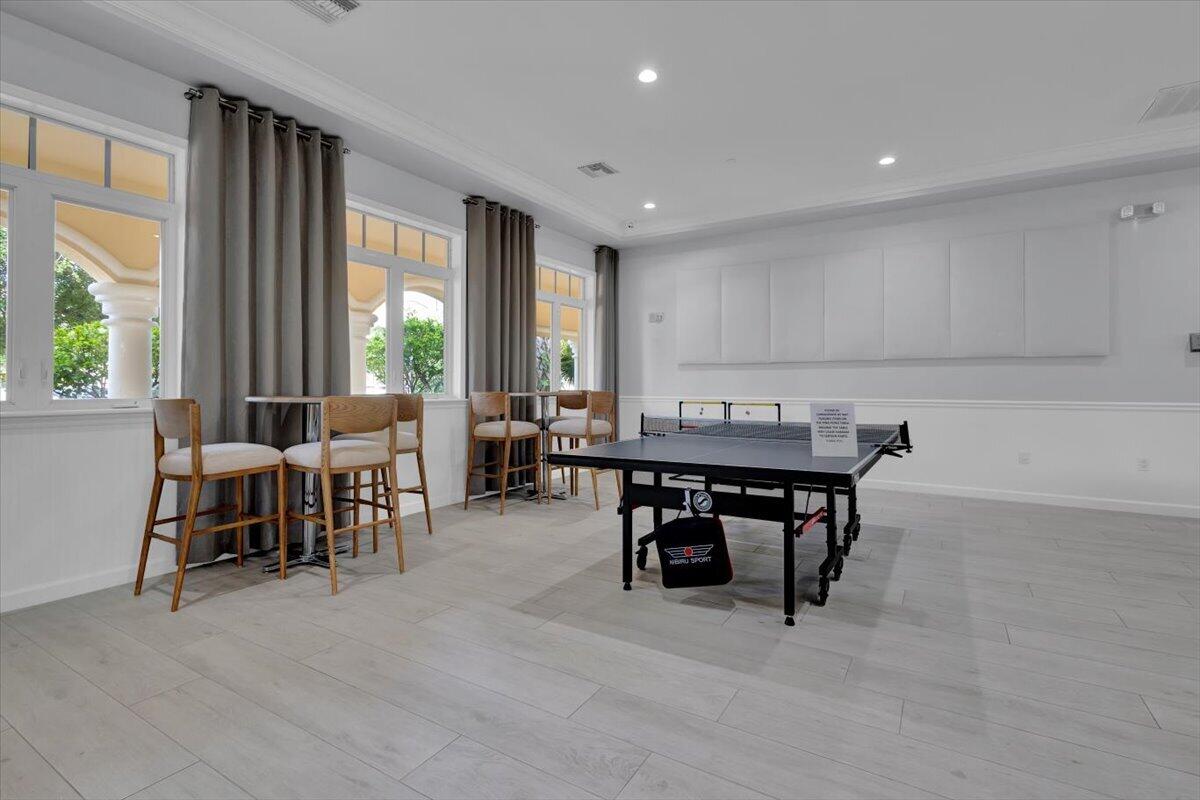 HARBOUR ISLE AT HUTCHINSON ISLAND EAST - Residential Lease