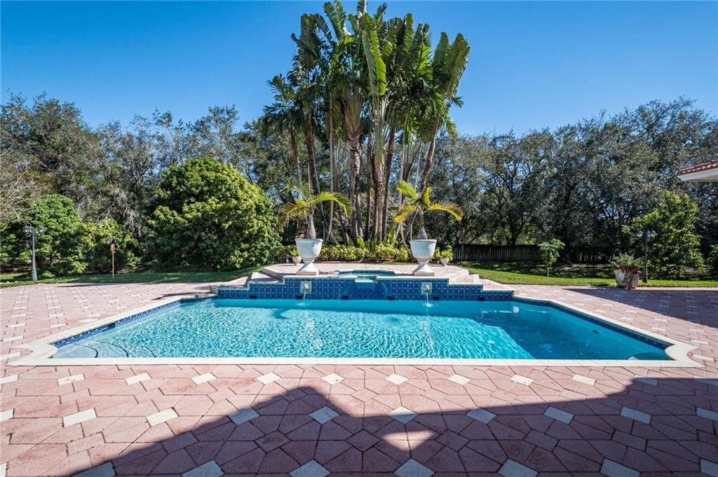 Sunshine Ranches - Residential