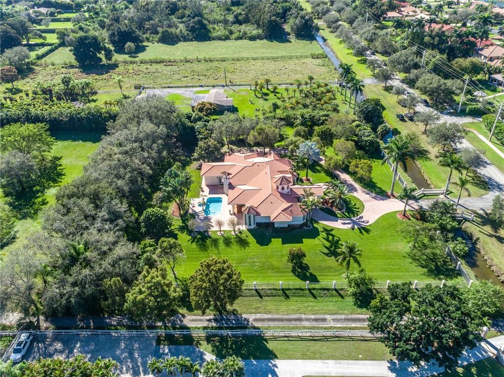 Sunshine Ranches - Residential