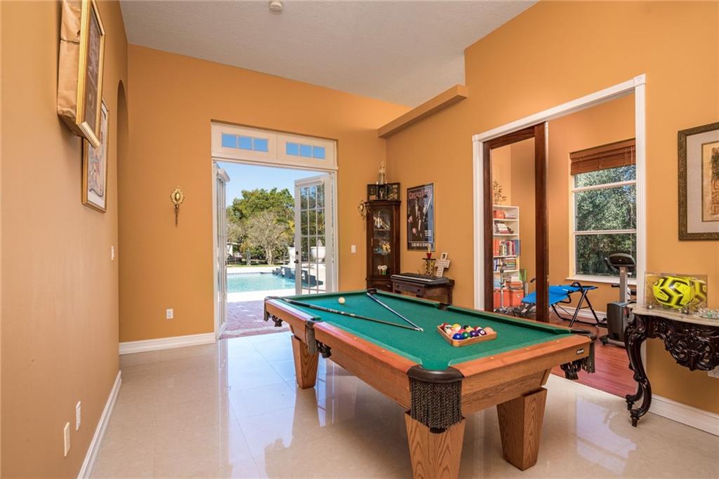 Sunshine Ranches - Residential