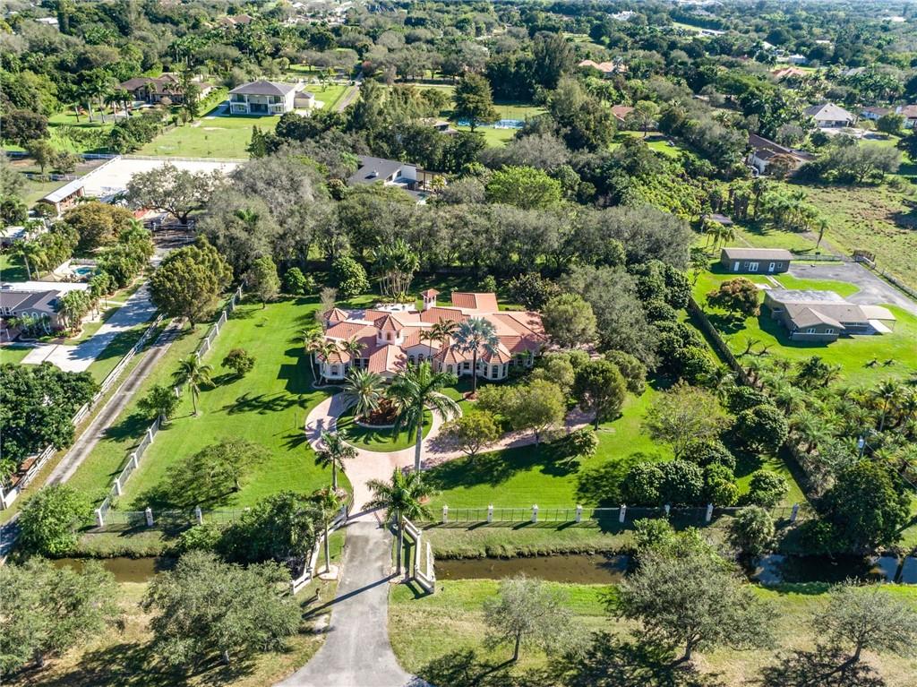 Sunshine Ranches - Residential