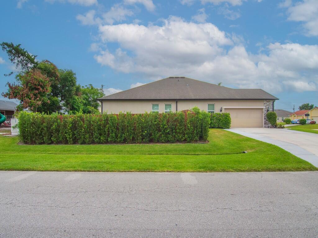 PORT ST LUCIE SECTION 17 - Residential