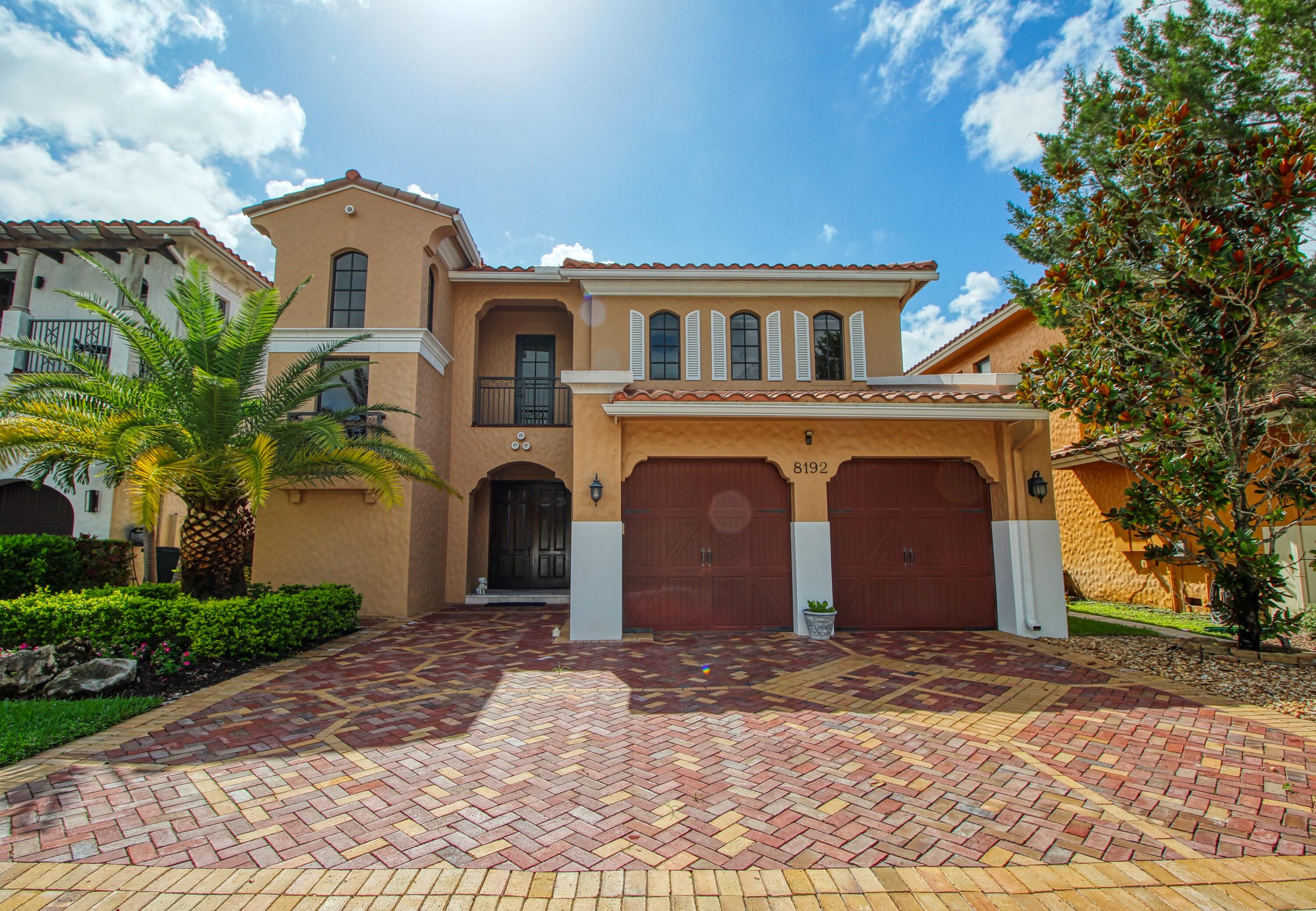 PARKLAND GOLF AND COUNTRY CLUB - Residential