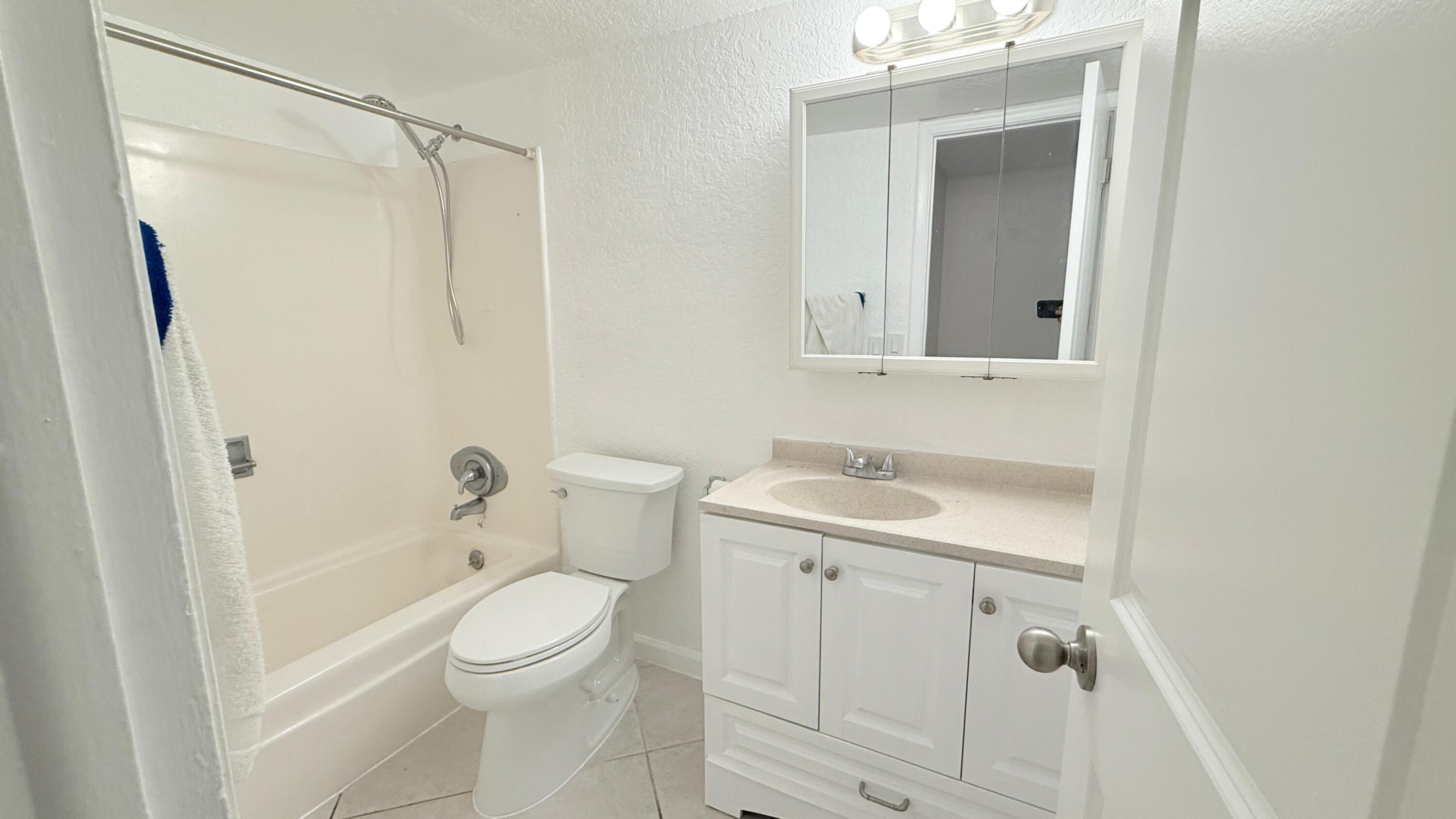 LAKE PARK ADD 1 - Residential Lease