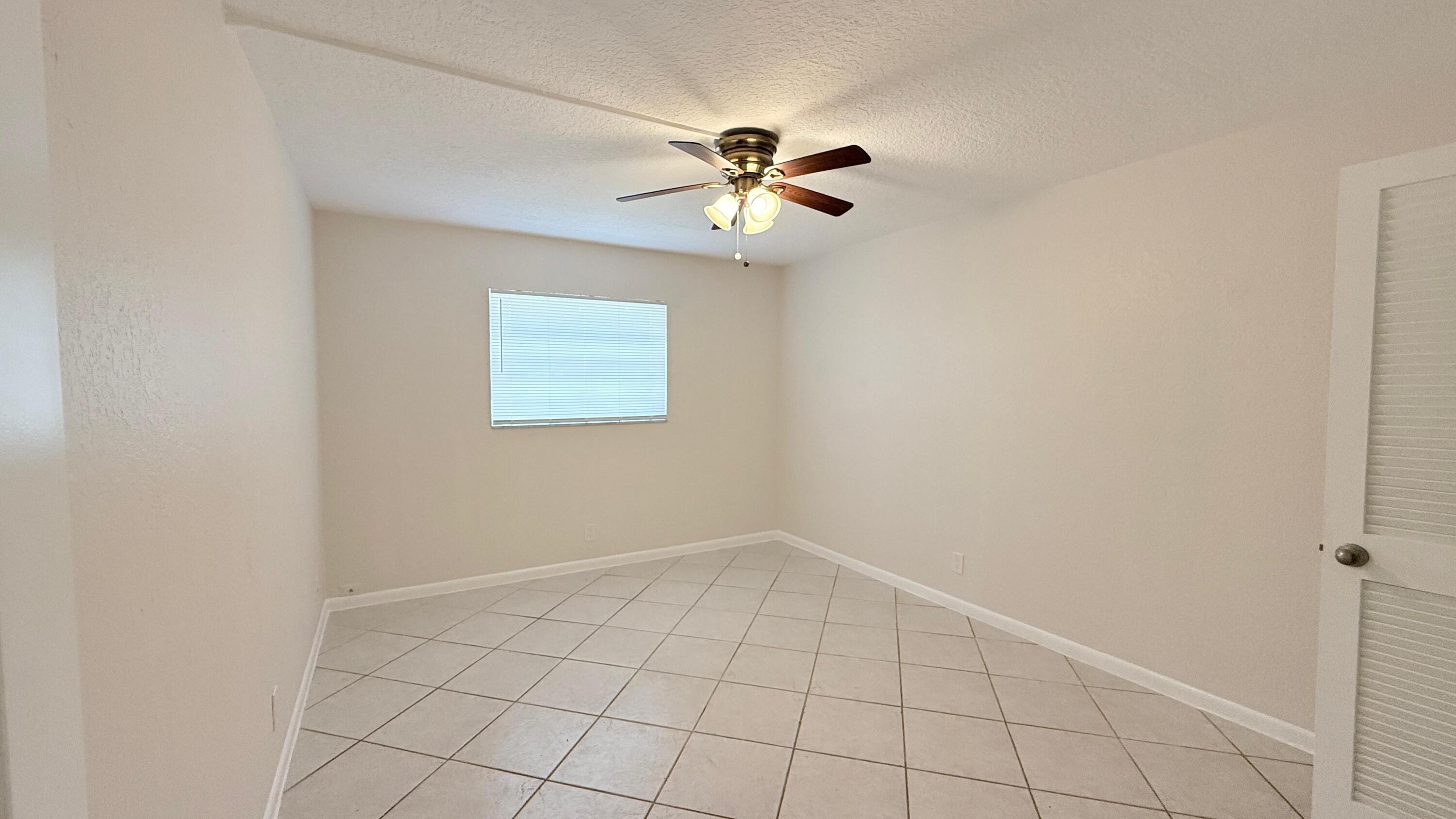 LAKE PARK ADD 1 - Residential Lease