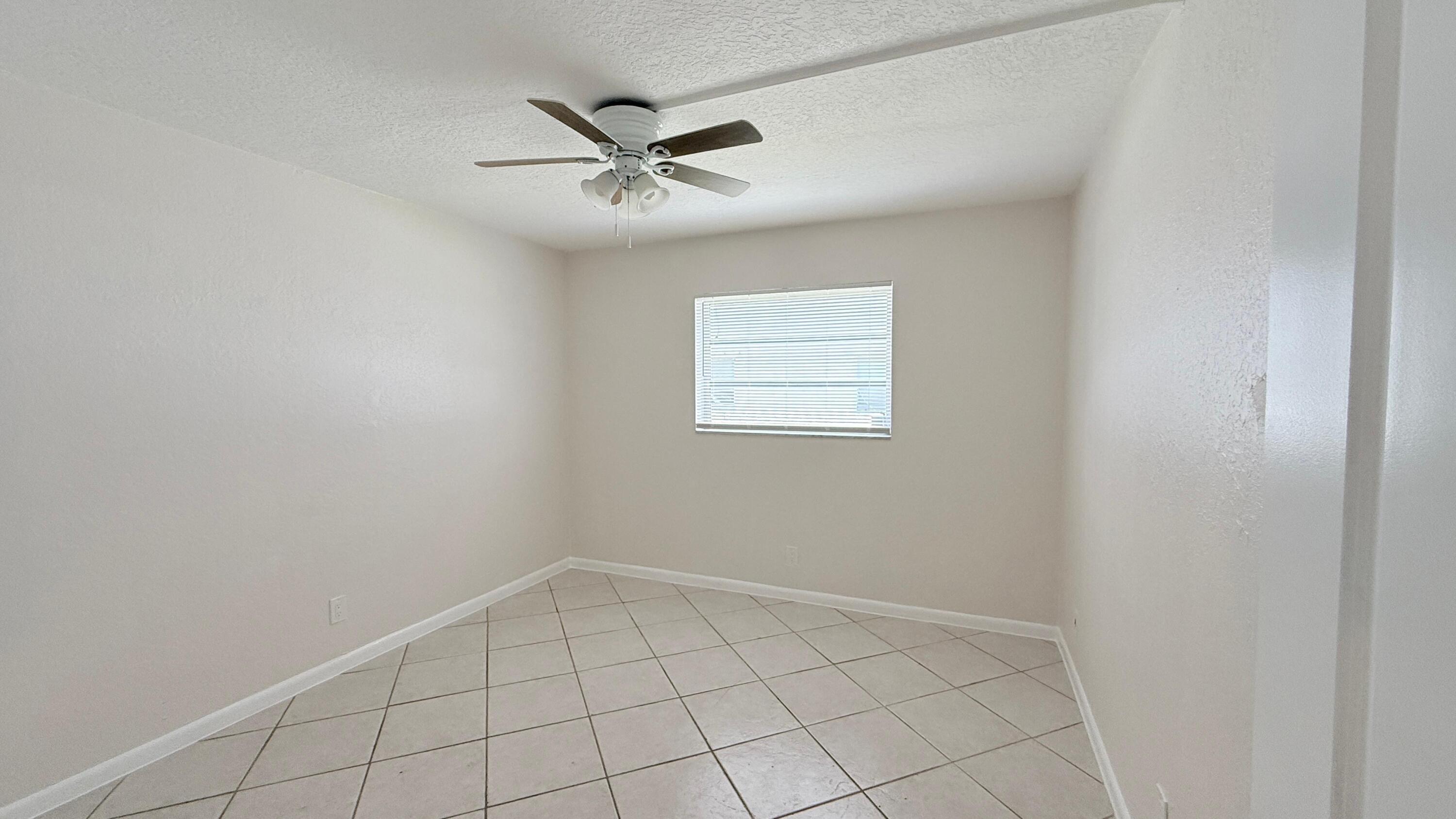 LAKE PARK ADD 1 - Residential Lease