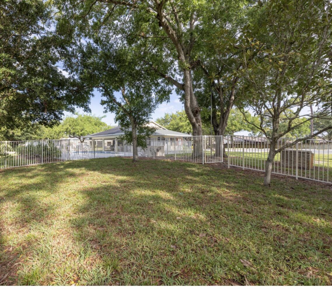 FAIRWAY PALMS CONDO - Residential