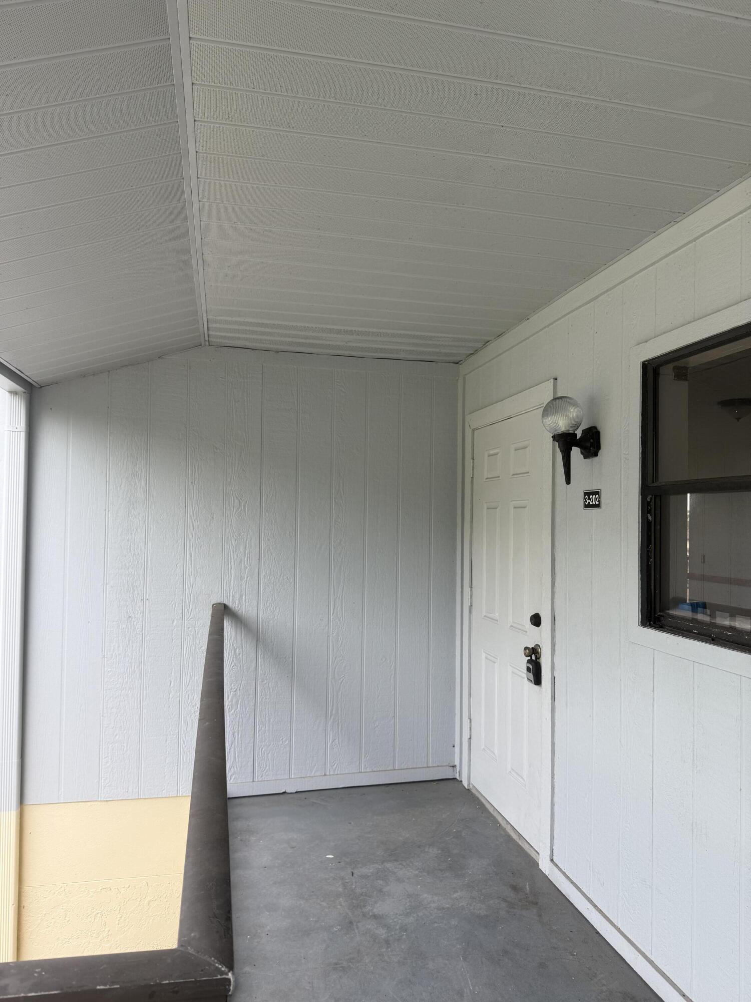 FAIRWAY PALMS CONDO - Residential
