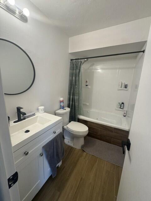 ARROWHEAD GOLF & TENNIS CLUB - Residential