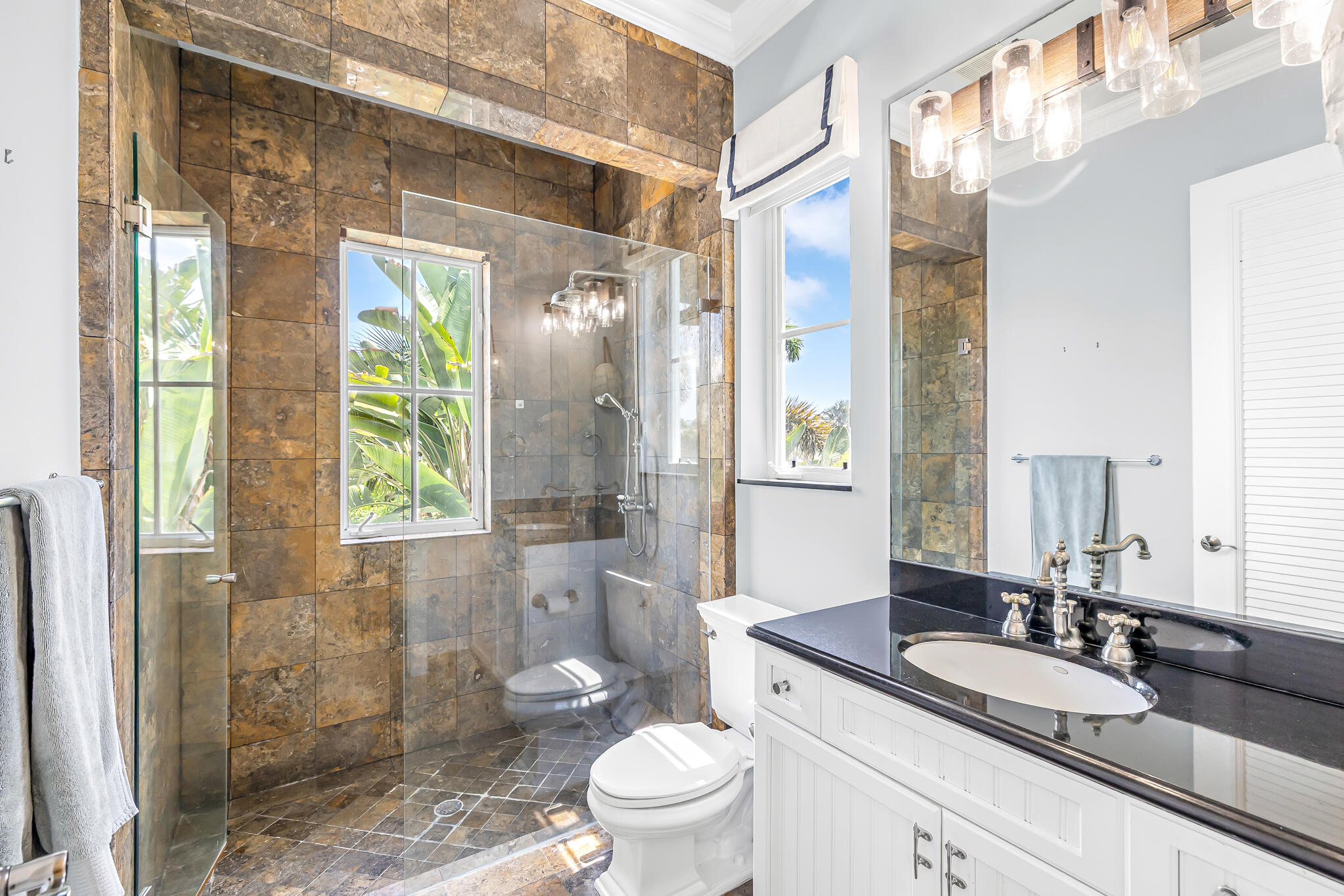 LIGHTHOUSE POINT 3RD SEC - Residential