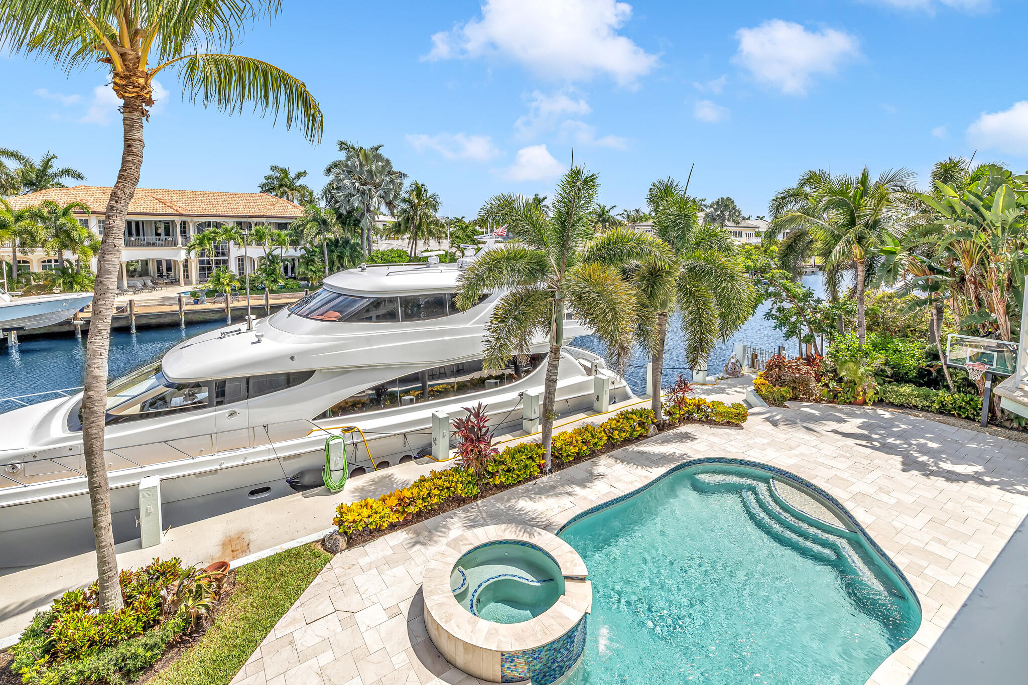 LIGHTHOUSE POINT 3RD SEC - Residential