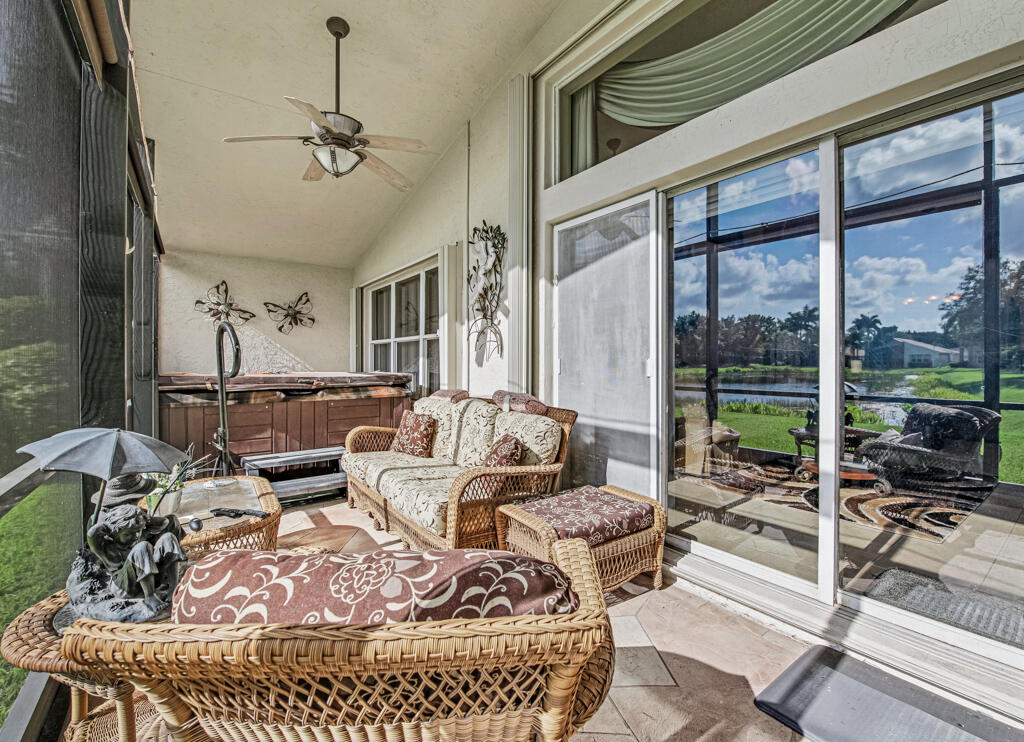 Valencia Shores - Residential
