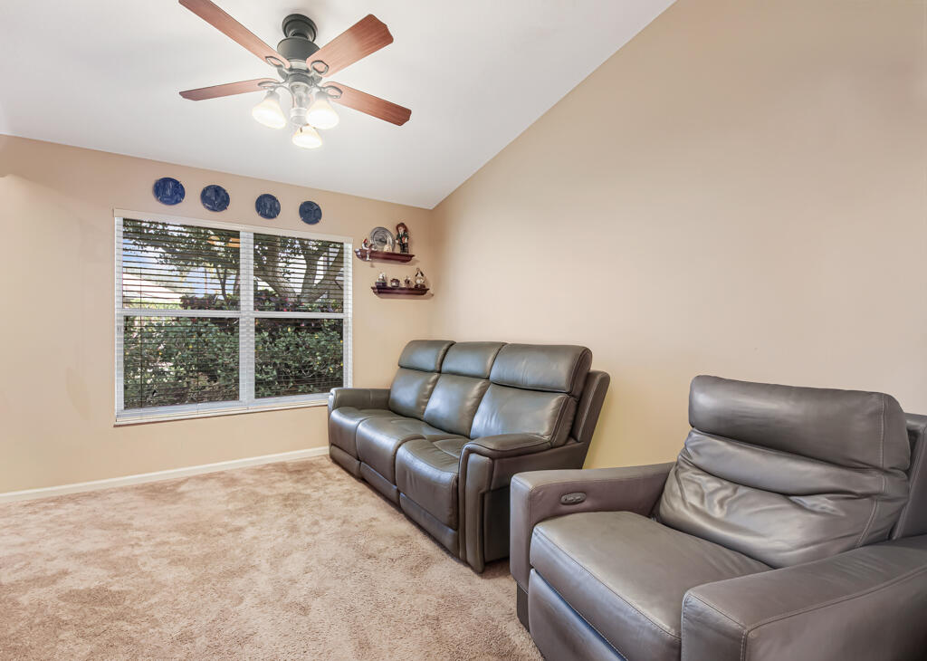 Valencia Shores - Residential
