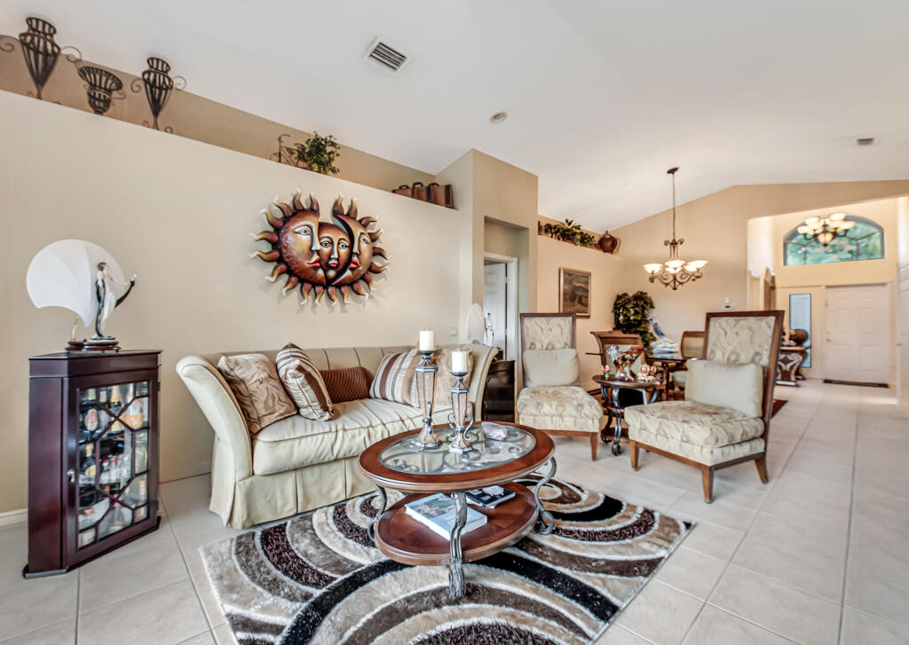 Valencia Shores - Residential