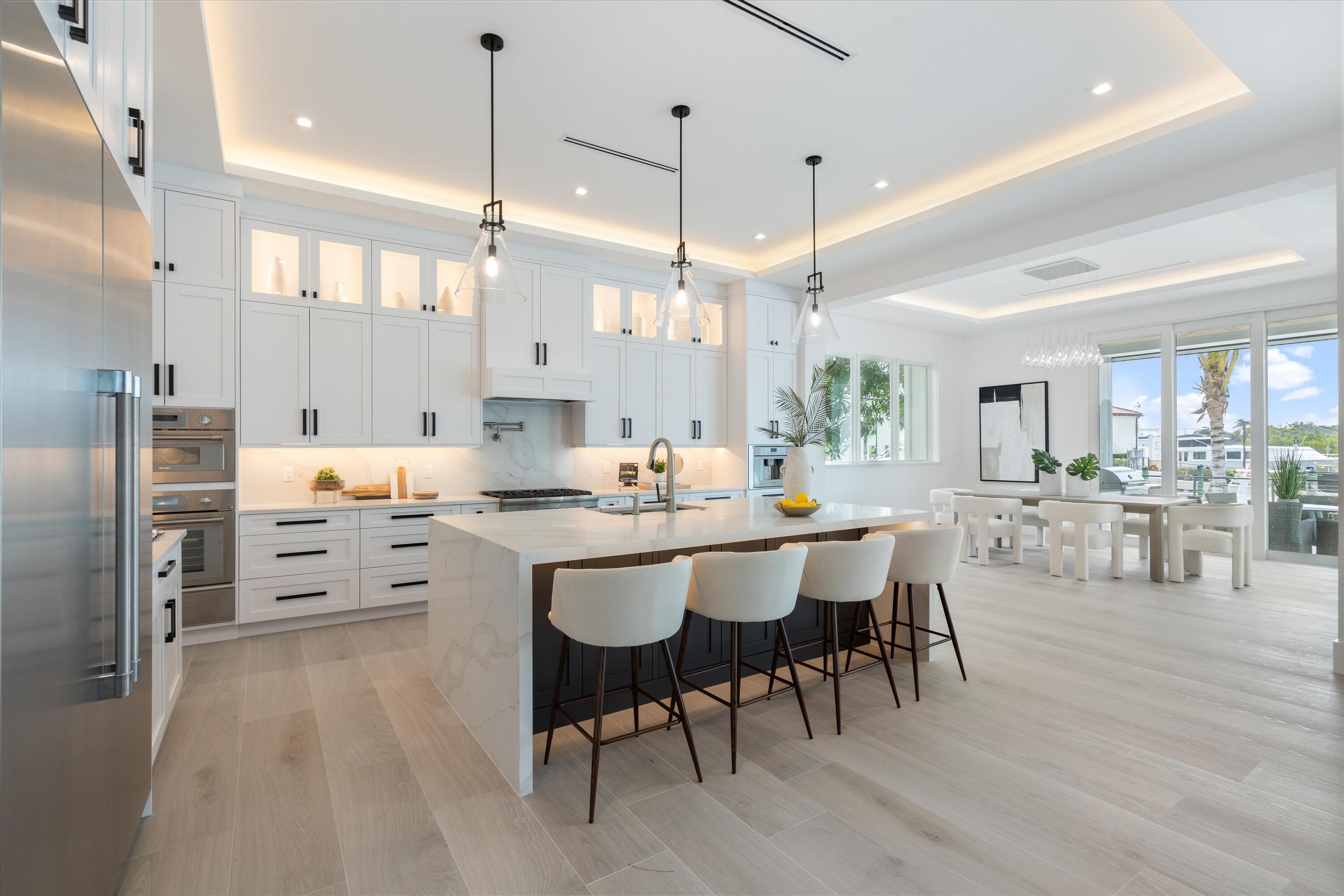 HARBOUR POINT MARINA - Residential