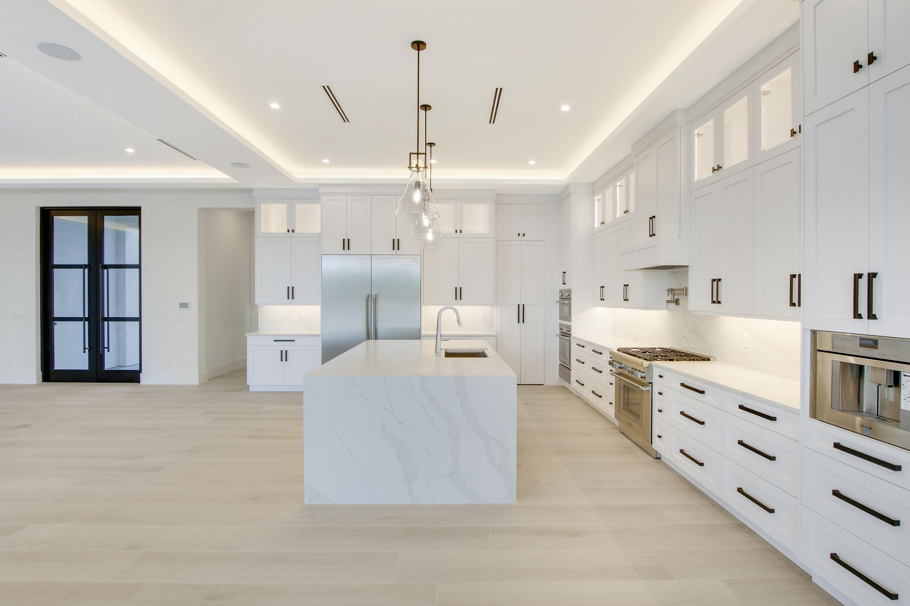 HARBOUR POINT MARINA - Residential