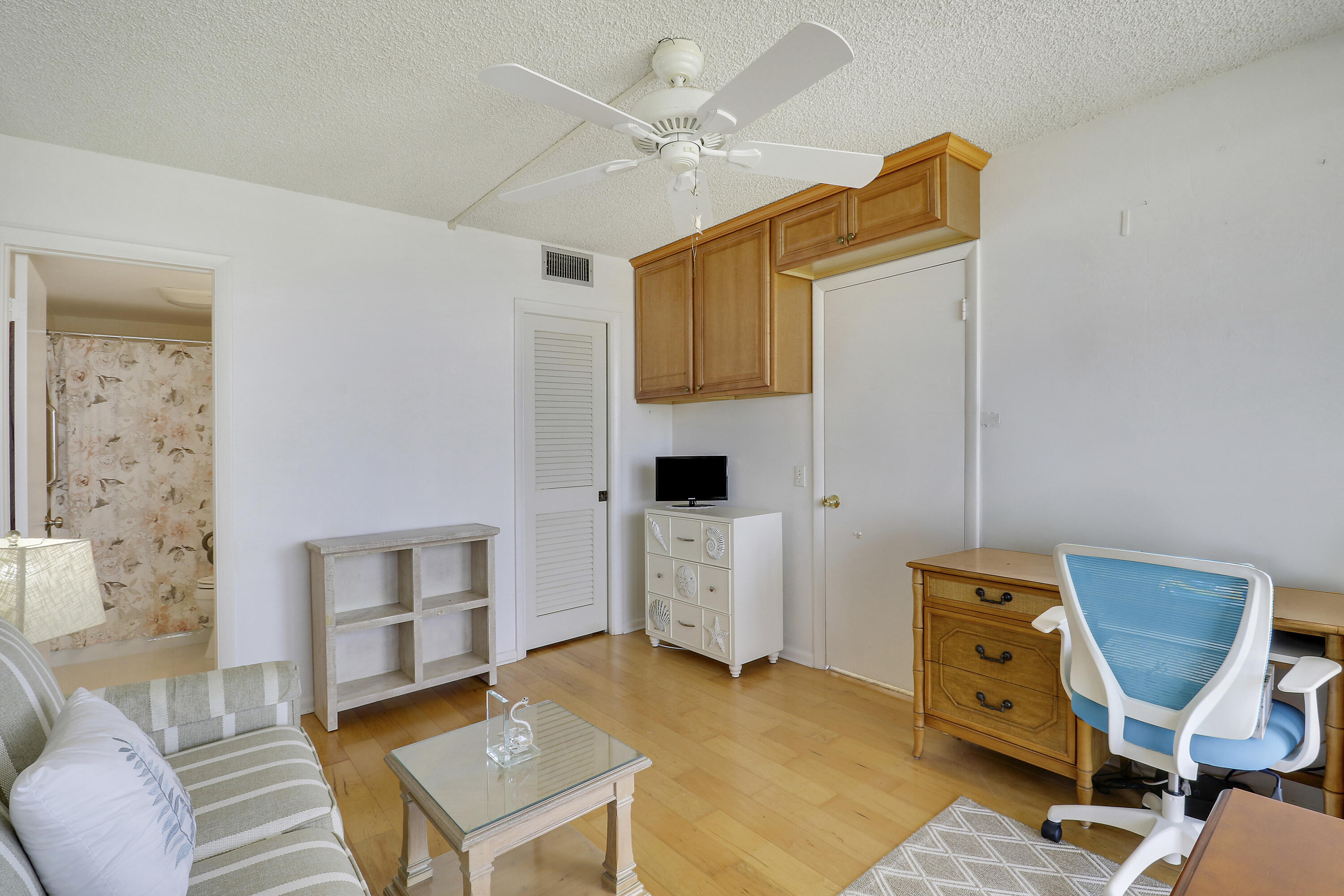 OCEAN VILLAS CONDO APTS - Residential