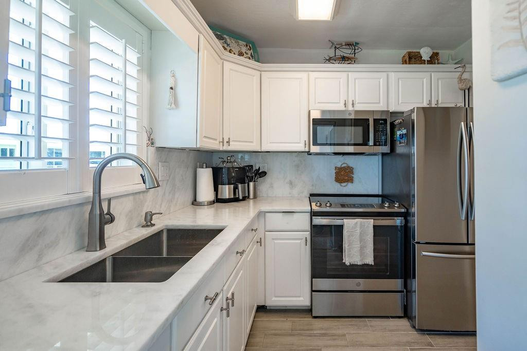 TARELTON MANOR APTS - Residential