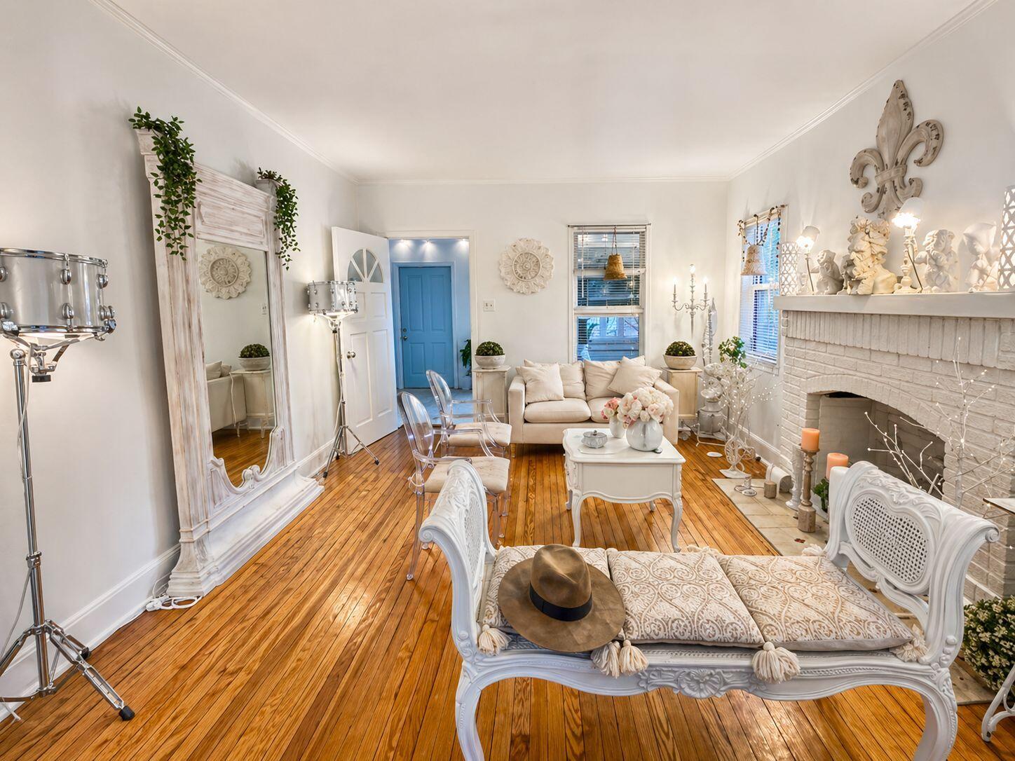Hollywood 1-21 B - Residential Income