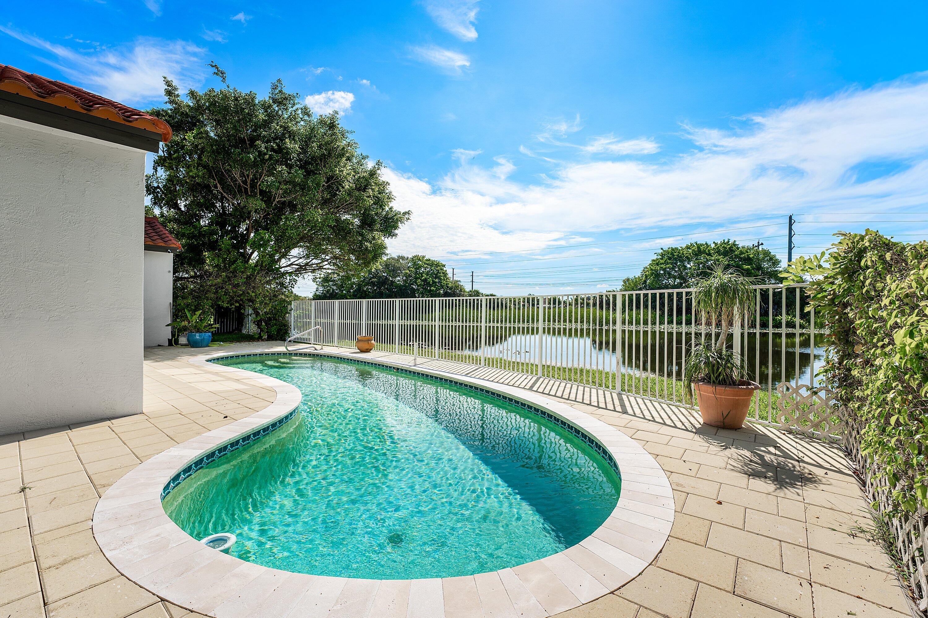 SHORES AT BOCA RATON PH 1 - Residential