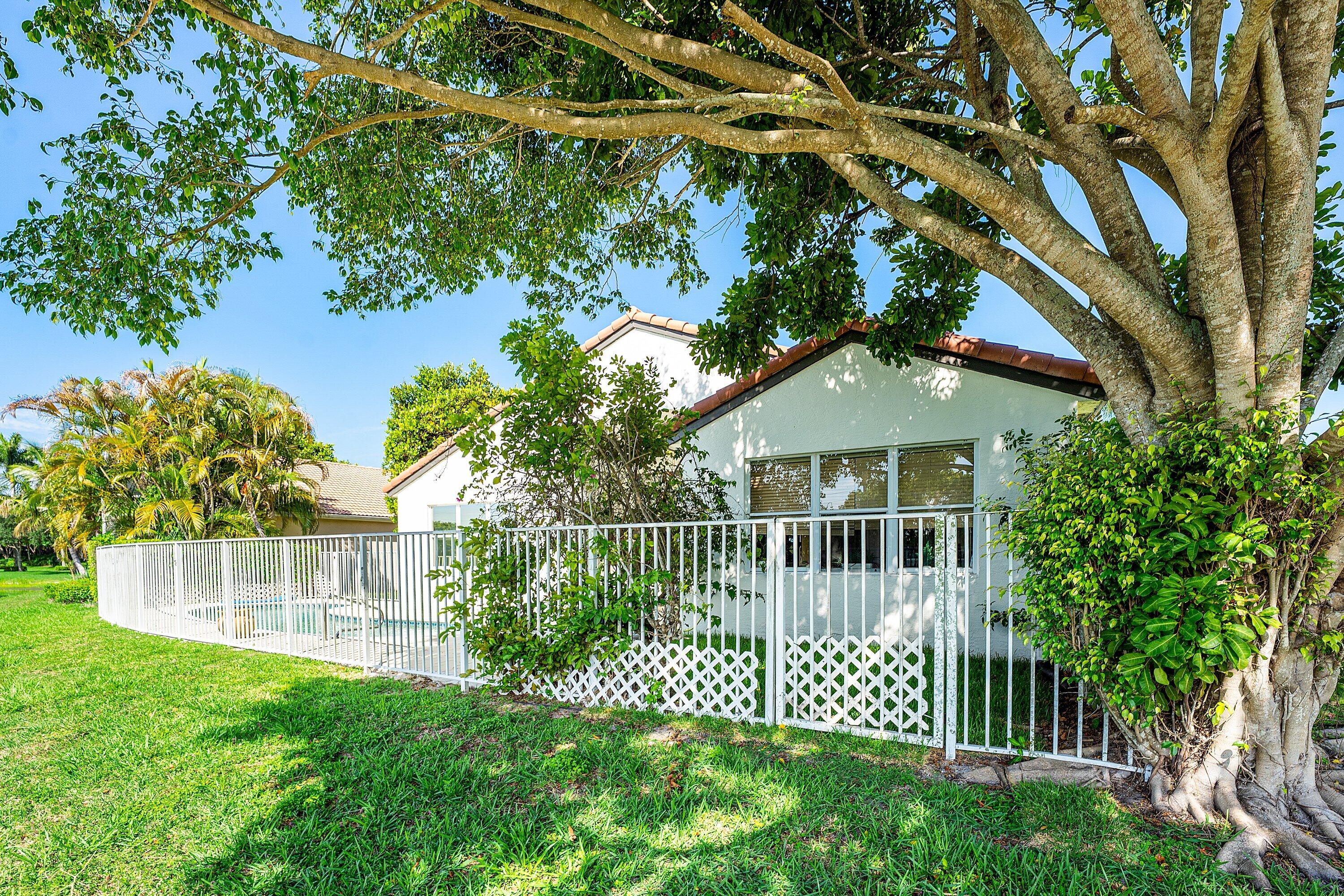 SHORES AT BOCA RATON PH 1 - Residential