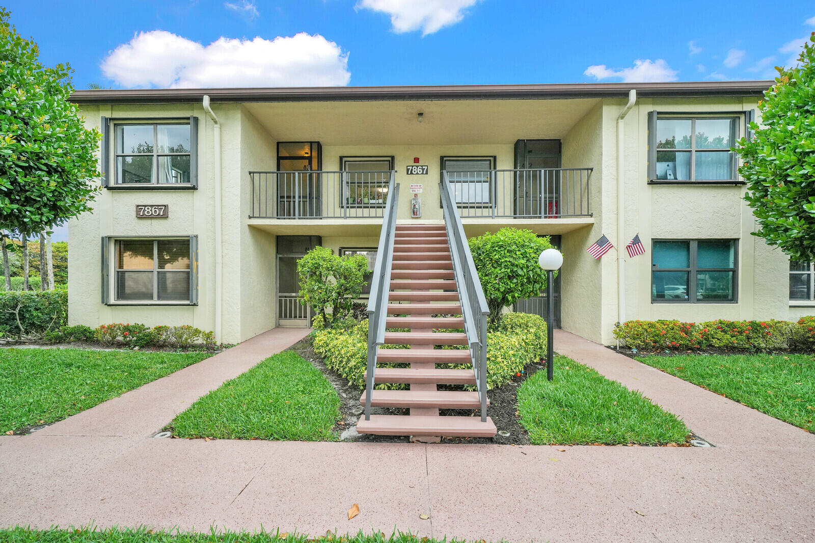 GARDENS OF WILLOW BEND CONDS 1,2, & 3 DECLS FILED - Residential