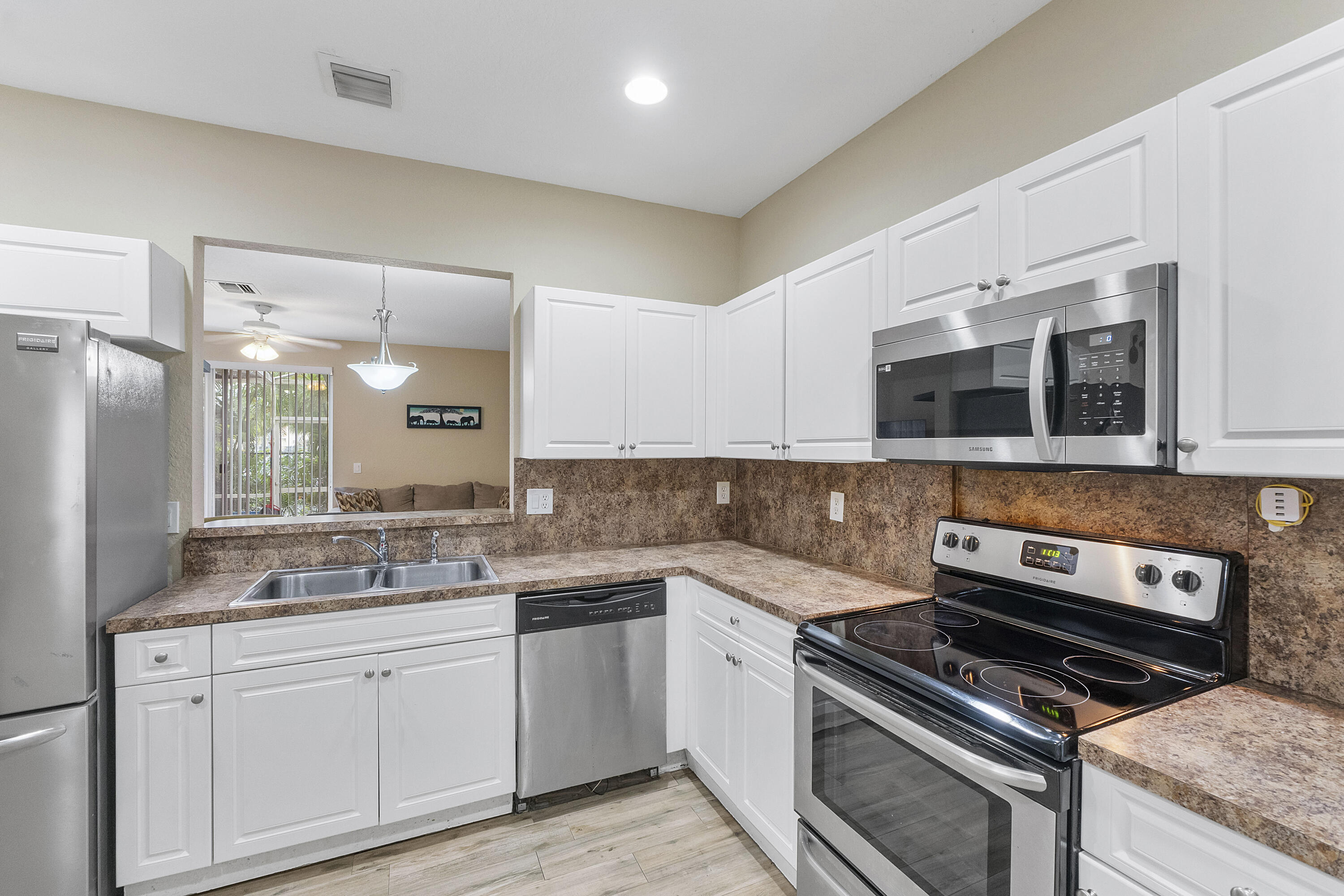 C & P PROPERTIES PLAT - Residential