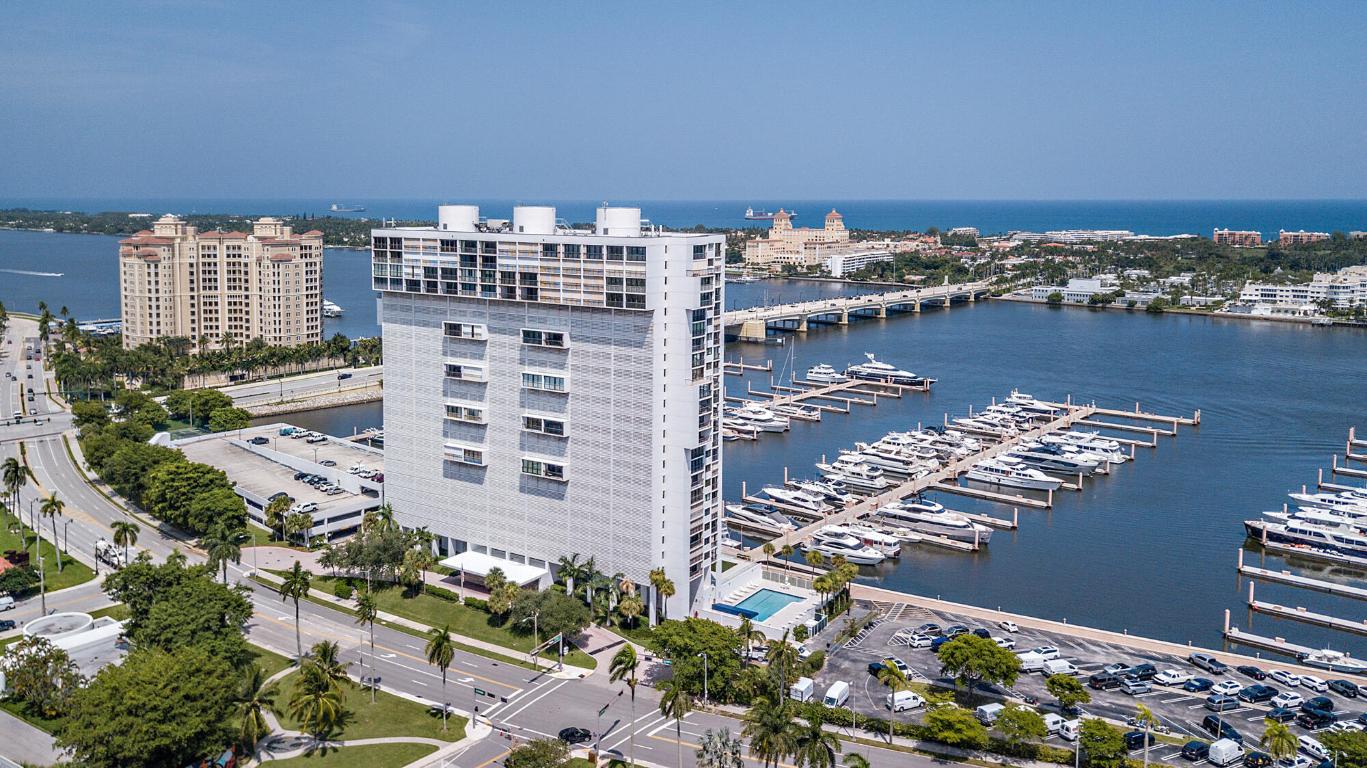 WATERVIEW TOWERS COND DECL FILED 8-20-81 - Residential
