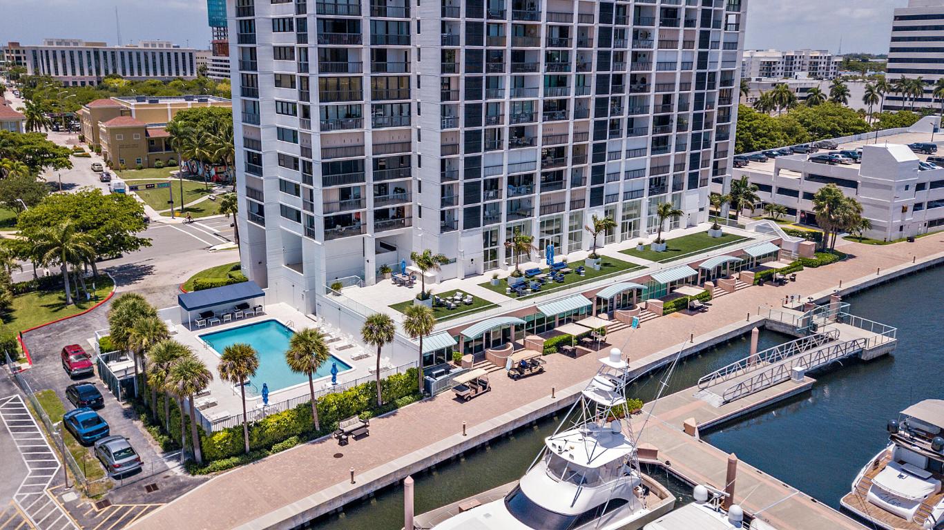 WATERVIEW TOWERS COND DECL FILED 8-20-81 - Residential