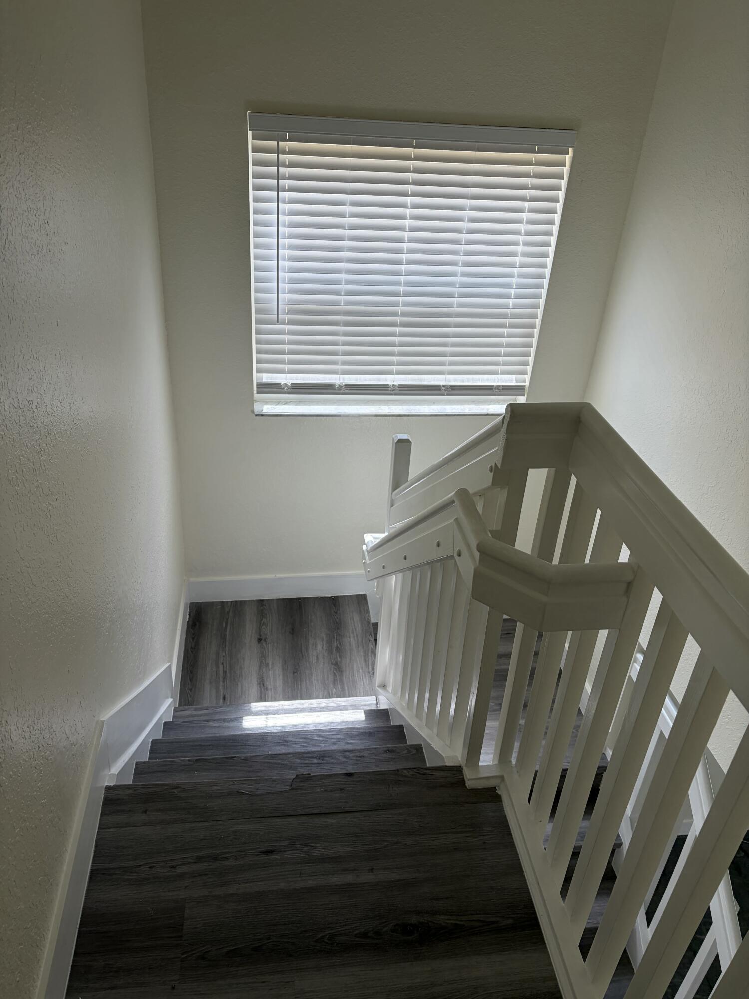 LAKES AT PEMBROKE - Residential Lease
