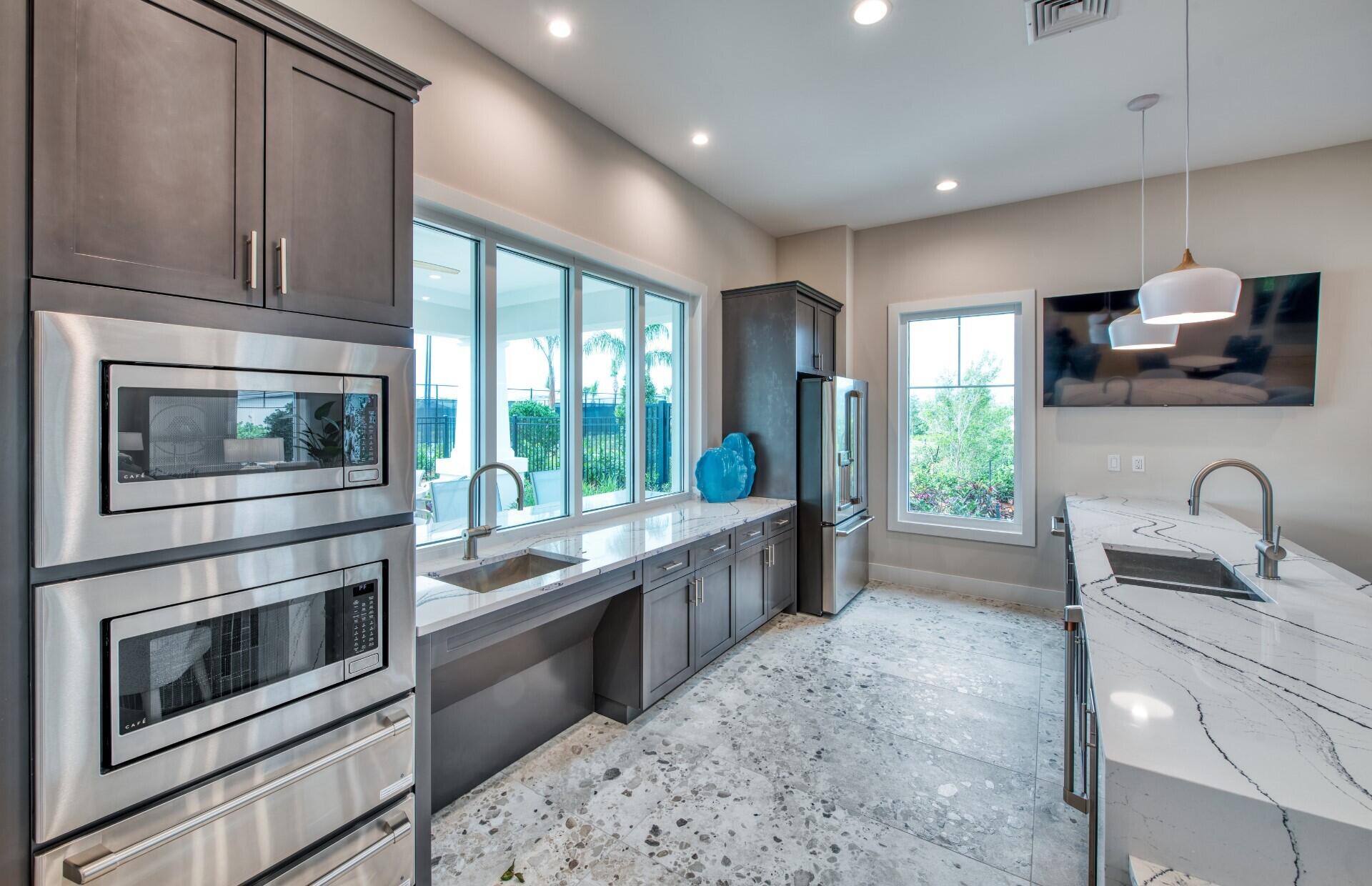 COSTA POINTE - Residential