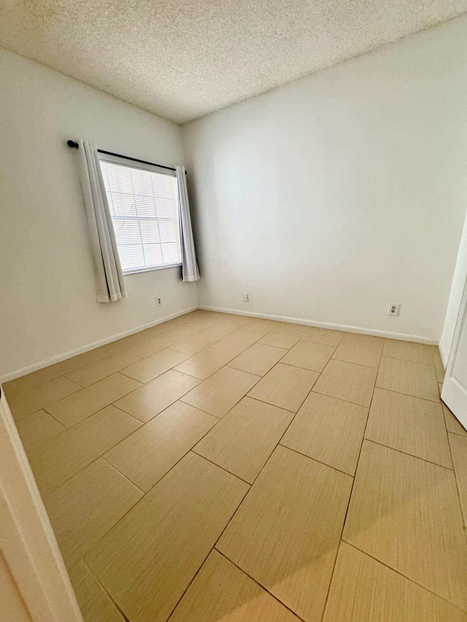 WATERS EDGE AT DEERFIELD CONDO - Residential Lease