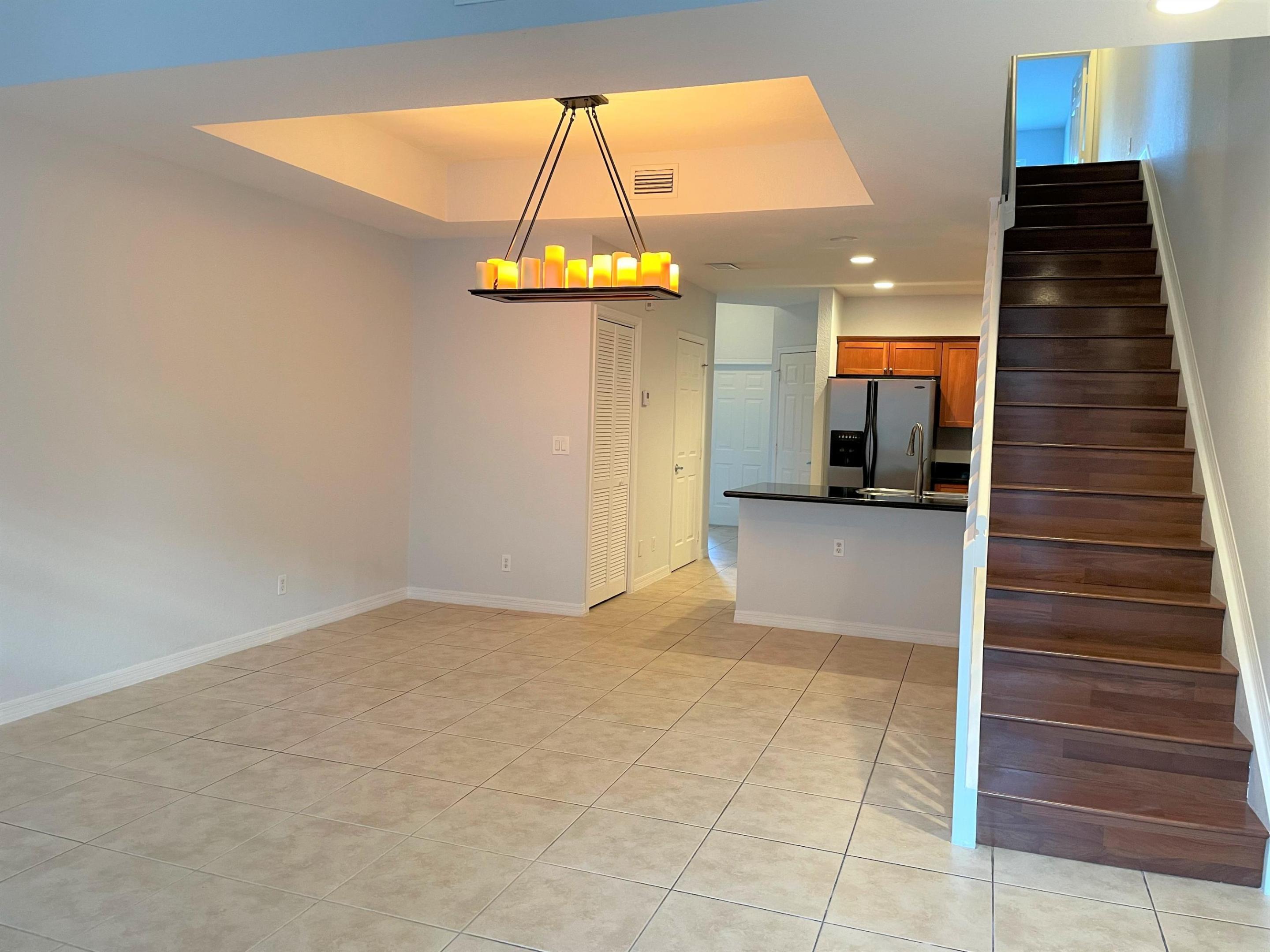 PINEAPPLE VILLAGE NORTH - Residential Lease