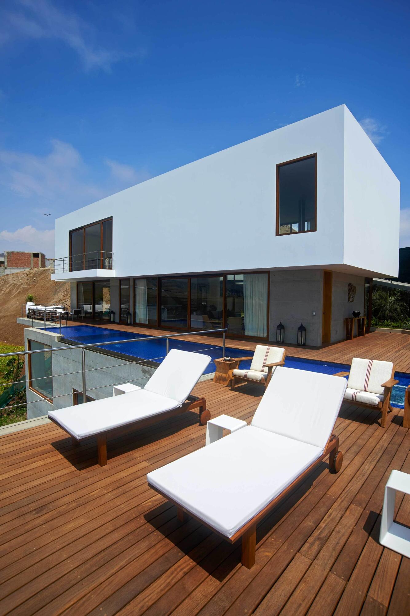 CLUB NAUTICO POSEIDON - ZONA SOL DEL MAR - PUCUSAN - Residential