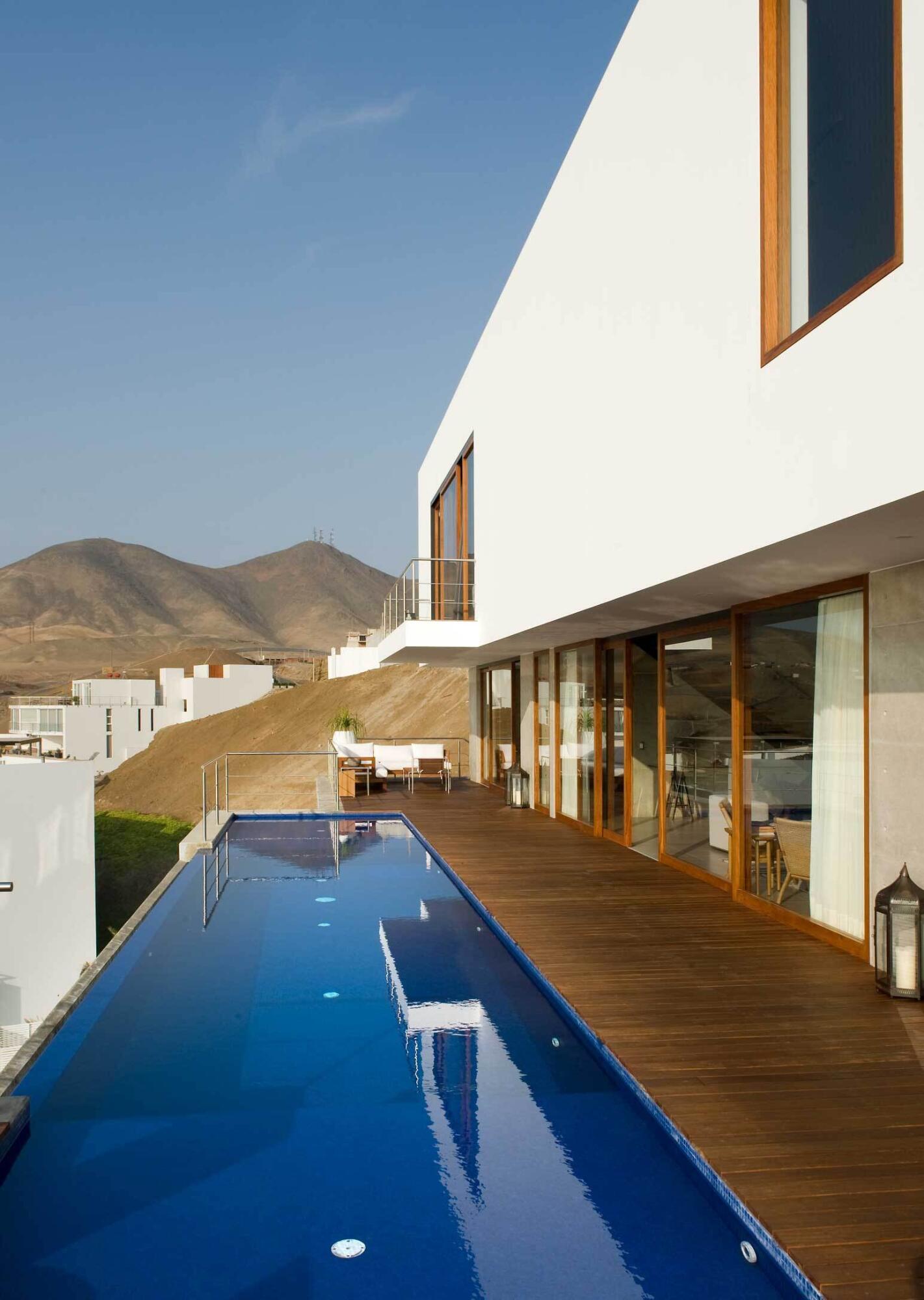 CLUB NAUTICO POSEIDON - ZONA SOL DEL MAR - PUCUSAN - Residential