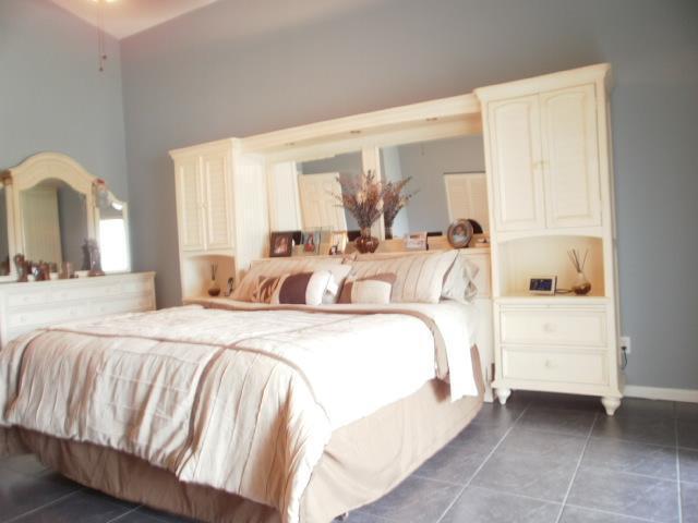 LANSDOWNE/Bay Estates - Residential Lease